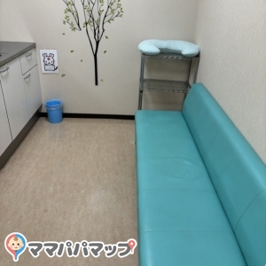 広くて清潔な授乳室です。