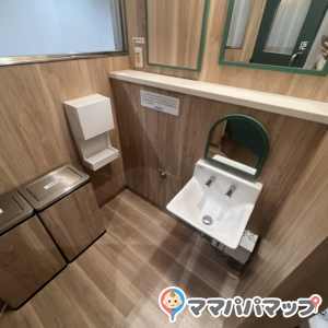 キッズトイレ内手洗い