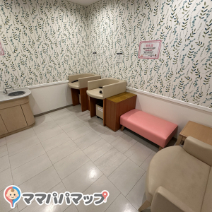 天満屋ハピータウン玉野店の授乳室・オムツ替え台情報 画像3