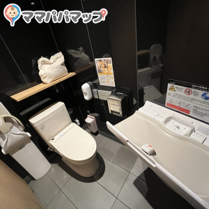 マクドナルド ５１号大洗インター店のオムツ替え台情報 画像1