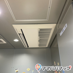 JR武蔵小杉駅綱島街道改札内ベビー休憩室(1F)の授乳室・オムツ替え台情報 画像3