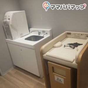 プラティ多治見(1F)の授乳室・オムツ替え台情報 画像7