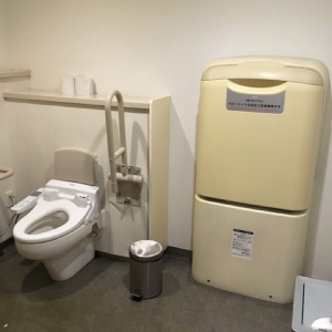 富士ソフトアキバプラザ(1F)のオムツ替え台情報 画像3