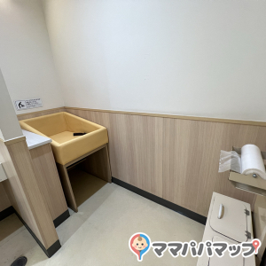PURA VIDA イオンタウン西熊本店(1F)の授乳室・おむつ替え台の写真(1枚目)