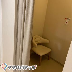 赤レンガテラス(2F)の授乳室・オムツ替え台情報 画像5