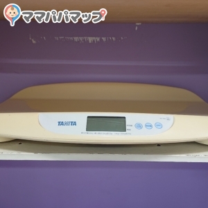 乳幼児ルームにベビースケールがありました