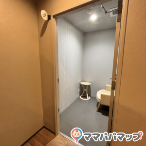 プライムメゾン横浜west２階(2F)の授乳室・オムツ替え台情報 画像1