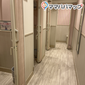 ラゾーナ川崎プラザ(1F ベビー休憩室)の授乳室・オムツ替え台情報 画像1