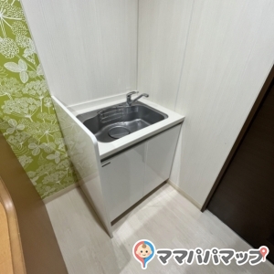 シンプルな流し台あり