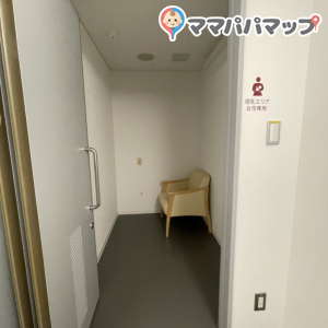 川口市役所第二庁舎1F(1F)の授乳室・オムツ替え台情報 画像2