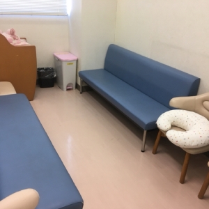 奥の部屋の授乳室。女性限定