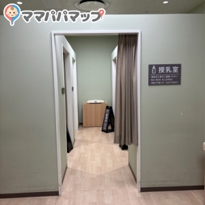 赤ちゃん本舗 アルカキット錦糸町店(5F)の授乳室・オムツ替え台情報 画像4