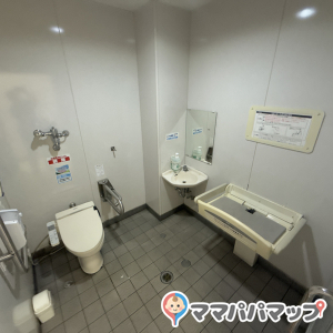 関西スーパー浜松原店のオムツ替え台情報 画像1