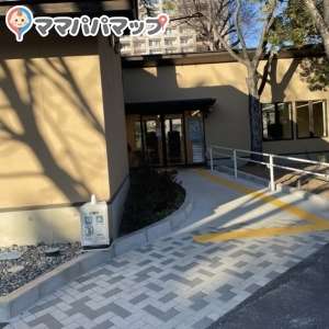 休憩所　外観