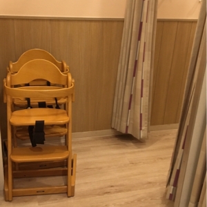 お子様椅子もあります。