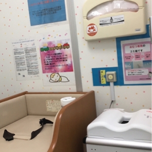 勝央SA 下り(1F)の授乳室・おむつ替え台の写真(6枚目)