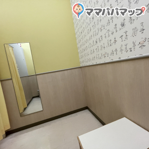 フジグラン宇部(2F)の授乳室・オムツ替え台情報 画像5