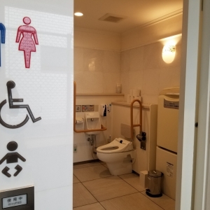 モンベル 品川店(1F)のオムツ替え台情報 画像4