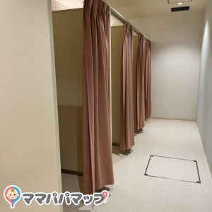 三井アウトレットパーク ガーデンゾーン(1F)の授乳室・オムツ替え台情報 画像2