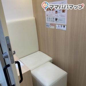 花ロードえにわ(1F)の授乳室・おむつ替え台の写真(9枚目)