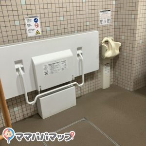 好文カフェのオムツ替え台情報 画像1