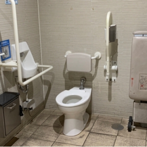 鶴ケ島駅（改札内）のオムツ替え台情報 画像1