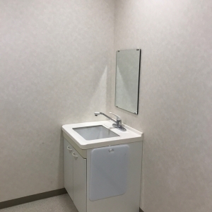 Central Japan International airport terminal2 (near luggages)(2F)の授乳室・オムツ替え台情報 画像1