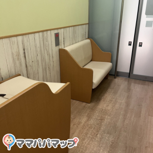 岡山一番街(B1)の授乳室・おむつ替え台の写真(1枚目)