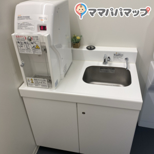 高畠町立図書館の授乳室・オムツ替え台情報 画像5