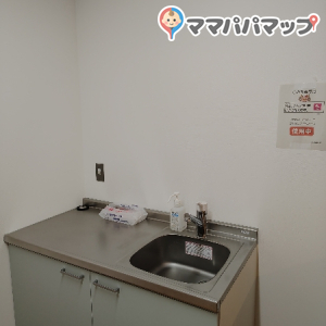 姶良市役所(1F)の授乳室・おむつ替え台の写真(2枚目)