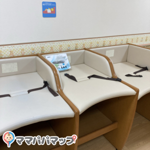 トイザらス・ベビーザらス 鳥取店(2F)の授乳室・おむつ替え台の写真(3枚目)