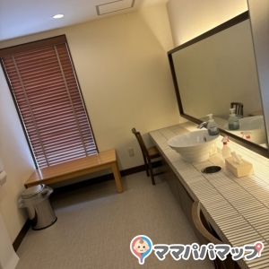 パウダールーム