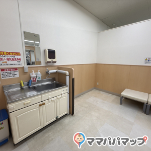 イオン東札幌店(2F)の授乳室・オムツ替え台情報 画像2