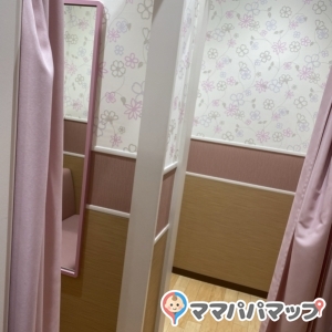 ミスターマックス町田多摩境店(1F)の授乳室・おむつ替え台の写真(8枚目)