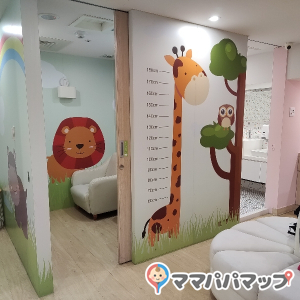 ATT 4 FUN(B2)の授乳室・おむつ替え台の写真(2枚目)