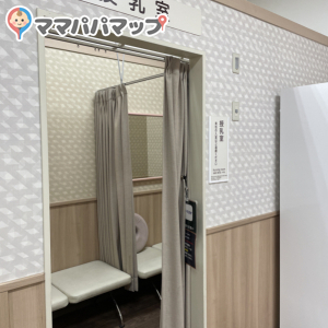 授乳室が3箇所あります。広くて清潔でした。