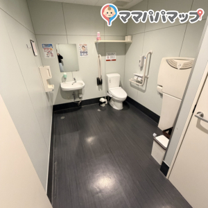 ウォンツ 山口小郡店のオムツ替え台情報 画像2