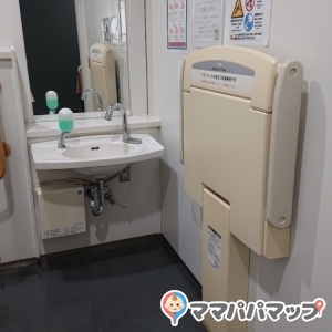 多目的トイレの中