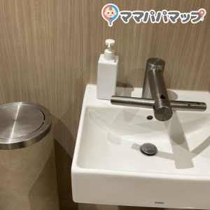 鶴屋百貨店Ｎｅｗ−Ｓ(2F)の授乳室・おむつ替え台の写真(3枚目)