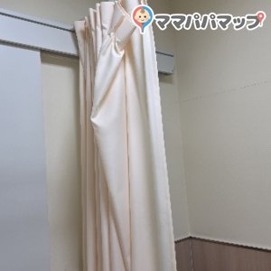 ヤマダデンキ テックランドNew羽生店(1F)の授乳室・おむつ替え台の写真(1枚目)