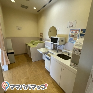 EXPASA足柄(下り線)(1F)の授乳室・オムツ替え台情報 画像7