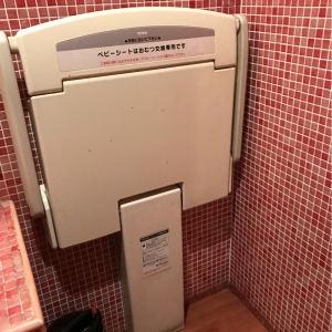 ルージュトマト和泉中央店(1F)のオムツ替え台情報 画像1