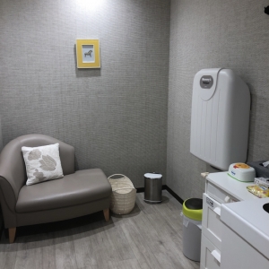 トヨタウン 港川本店(1F)の授乳室・オムツ替え台情報 画像3