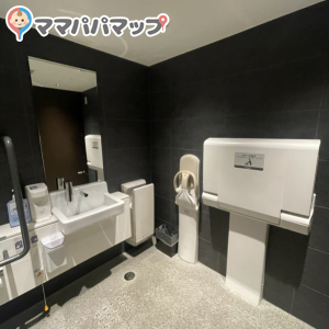 多目的トイレ内