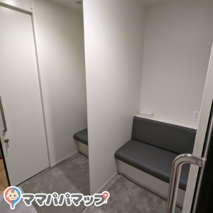 椅子があります