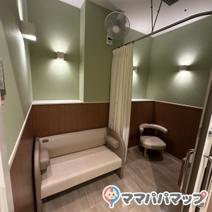 三井アウトレットパーク 倉敷(1F 総合案内所奥)の授乳室・オムツ替え台情報 画像6