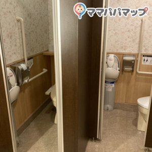 デニーズ 小金井本町店の授乳室・オムツ替え台情報 画像2