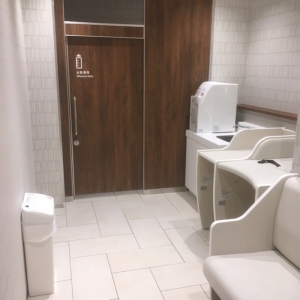 蔦屋書店 広島TｰSITE(2F)の授乳室・オムツ替え台情報 画像10