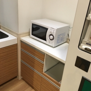 ダイバーシティ東京 プラザ(6F 西アトリウム側トイレ ベビー休憩室)の授乳室・おむつ替え台の写真(9枚目)