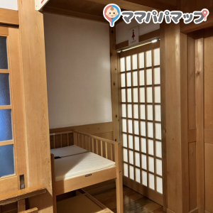 傘松閣〜山門の間のトイレ前通路
